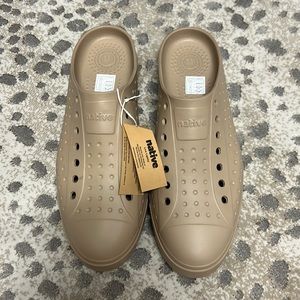 Native Shoes size 11 women’s